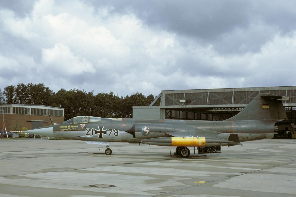 21_78_(01)_07.1971_(archiv_saal).jpg