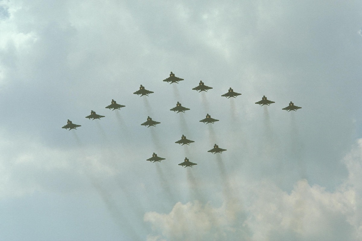 30_(04)_formation_06.1977_(zetsche).jpg