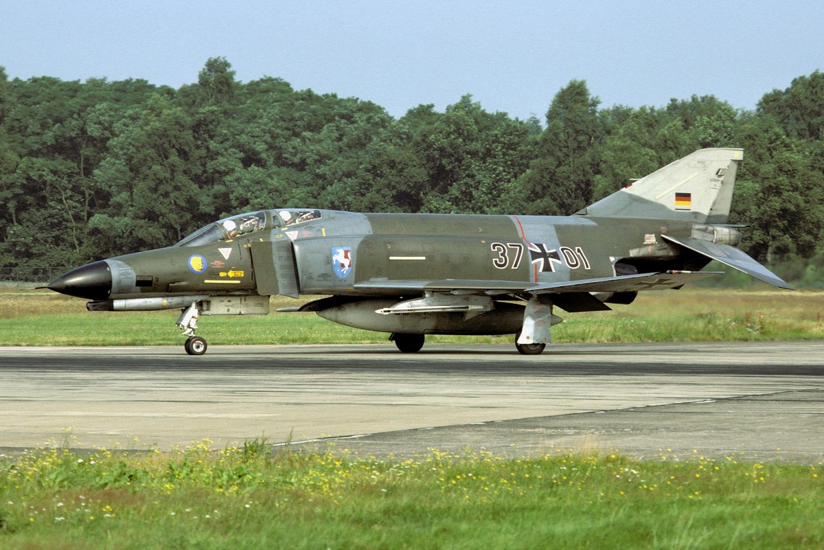 37_01_(01)_twenthe_08.1983_(archiv_zetsche).jpg
