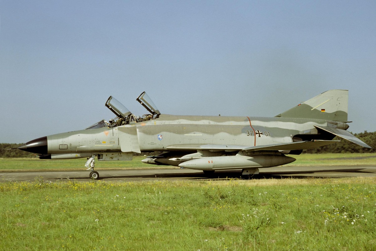 37_01_(02)_twenthe_08.1990_(archiv_zetsche).jpg