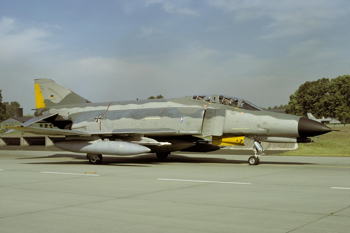 37_19_(02)_06.1997_(zetsche).jpg