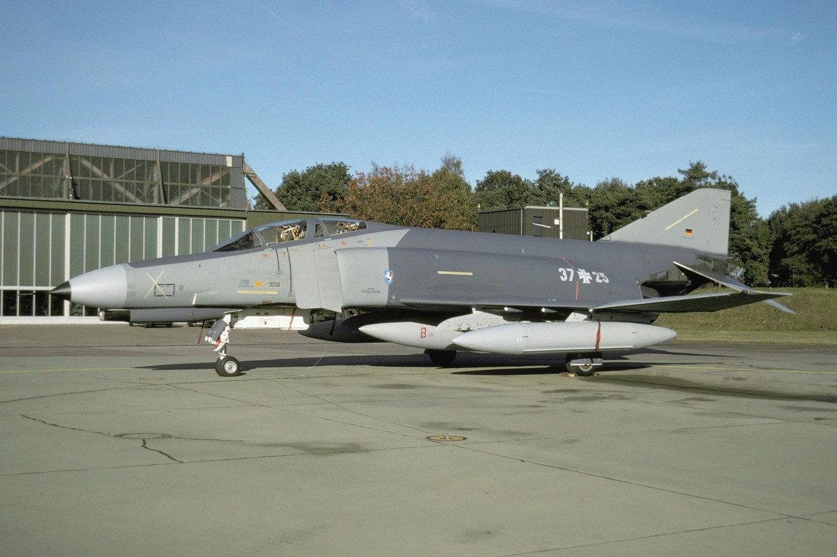 37_25_(03)_(archiv_remfert).jpg