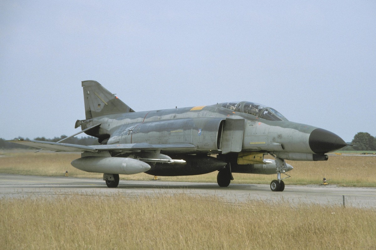 37_26_(01)_(feldmann).jpg