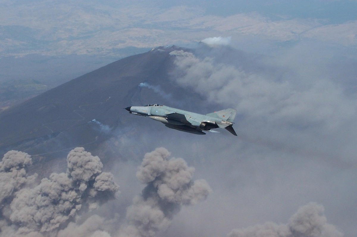 37_43_(e02)_etna_07.2001_(hagen).jpg