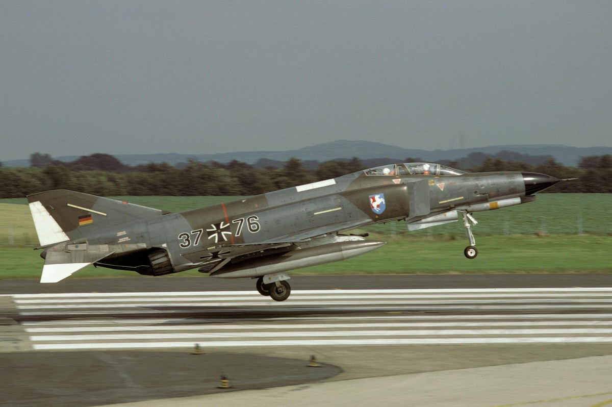 37_76_(01)_07.1981_(zetsche).jpg