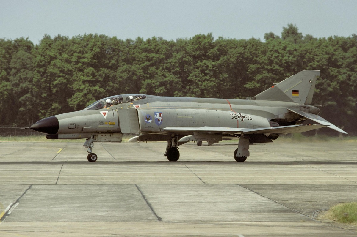 38_05_(03)_twenthe_07.1983_(archiv_zetsche).jpg