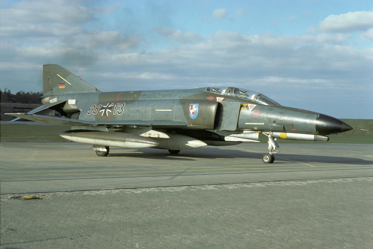 38_13_(01)_(archiv_remfert).jpg