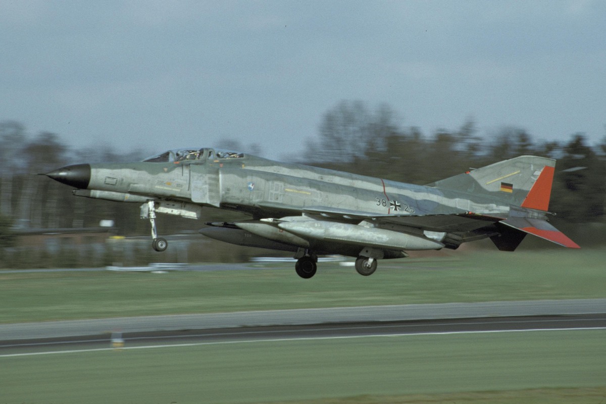 38_25_(01)_(feldmann).jpg