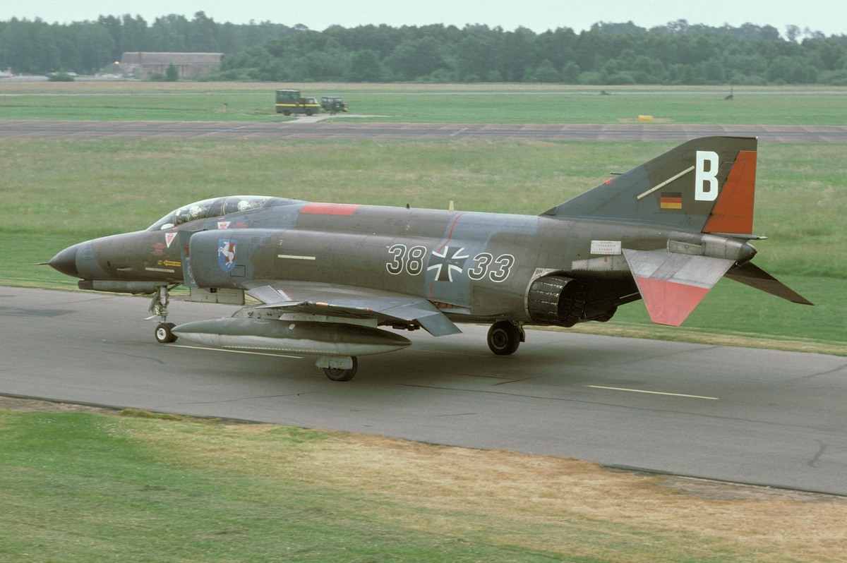38_33_(01)_wildenrath_06.1978_(zetsche).jpg