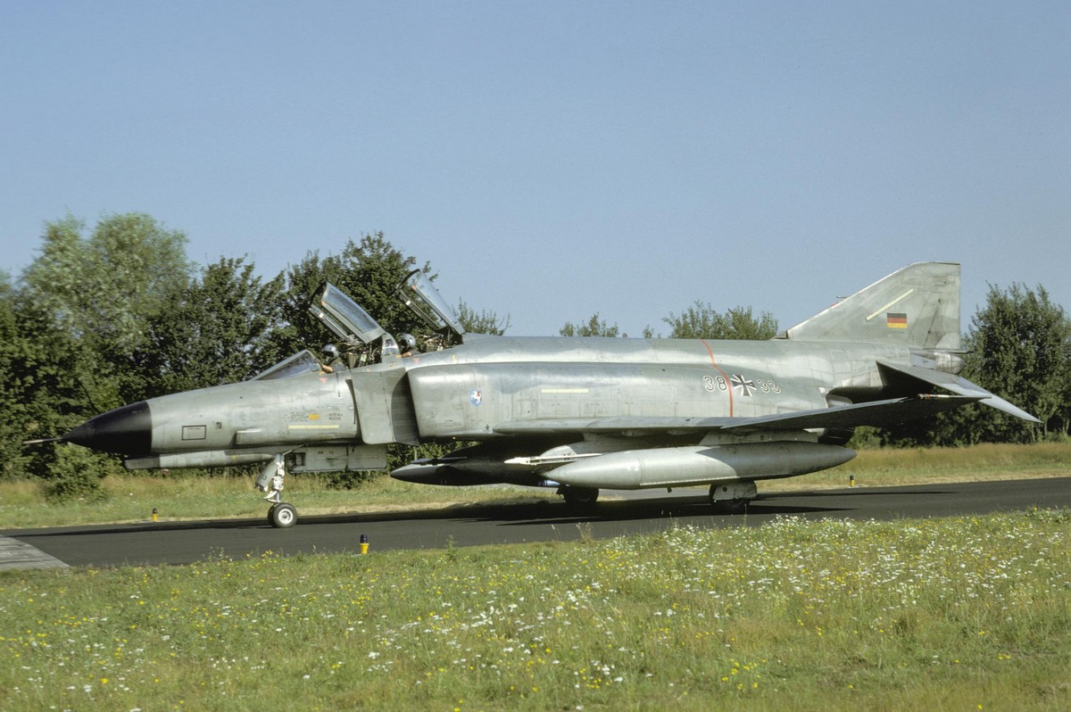 38_33_(11)_twenthe_(archiv_remfert).jpg