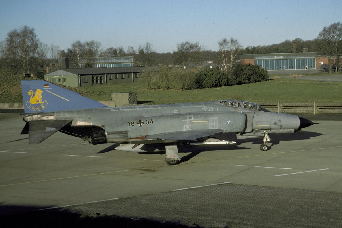 38_34_(06)_(feldmann).jpg