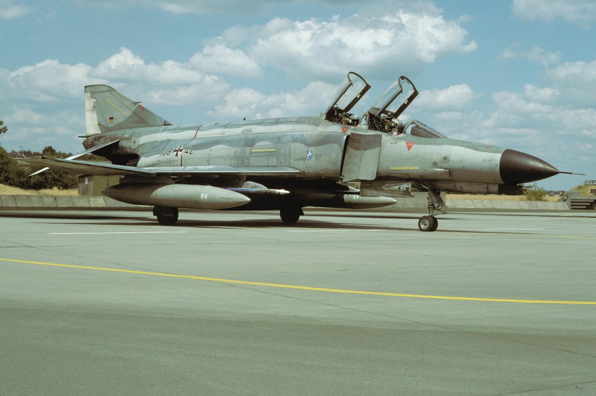 38_42_(01)_07.1994_(archiv_zetsche).jpg