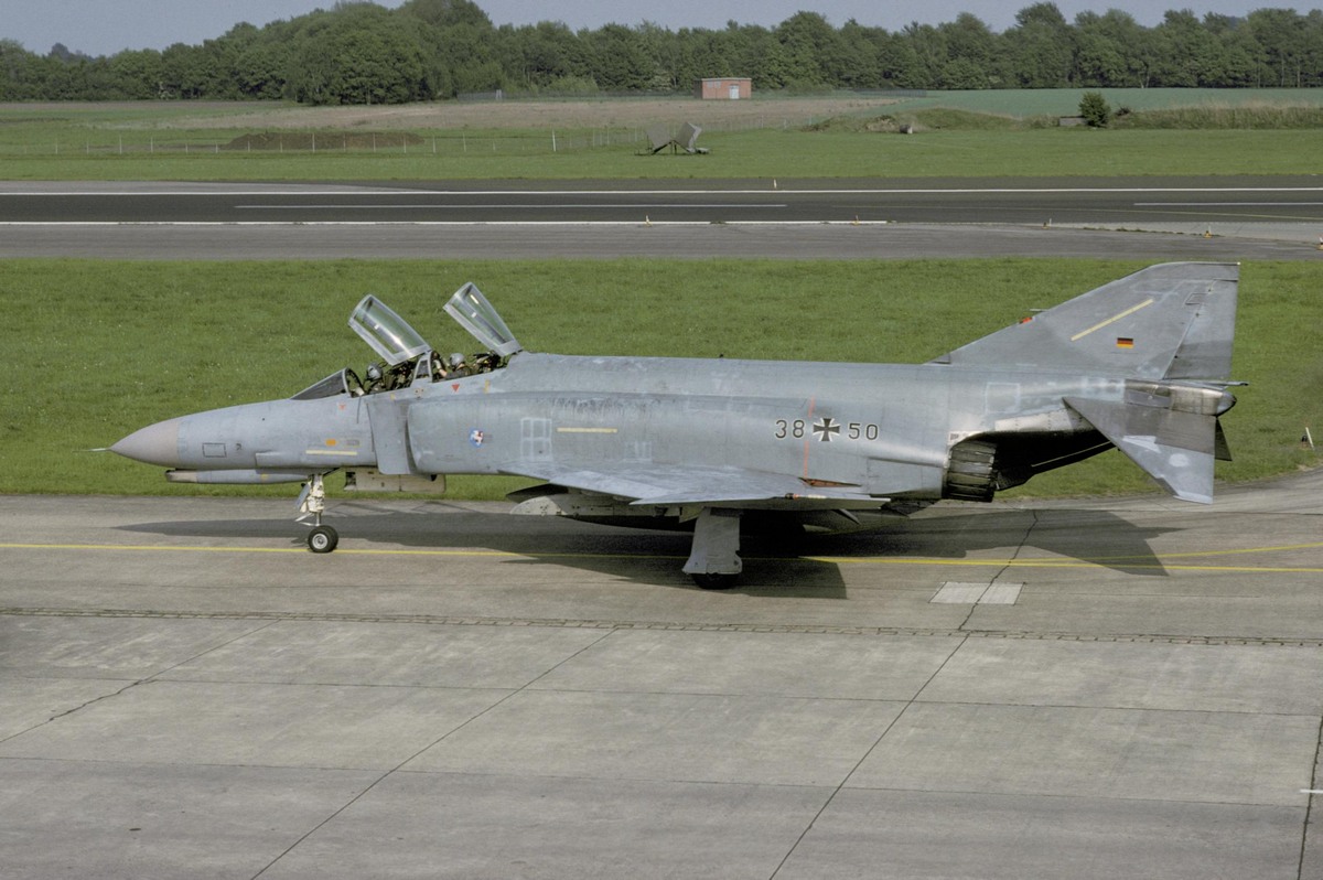 38_50_(02)_05.1998_(zetsche).jpg