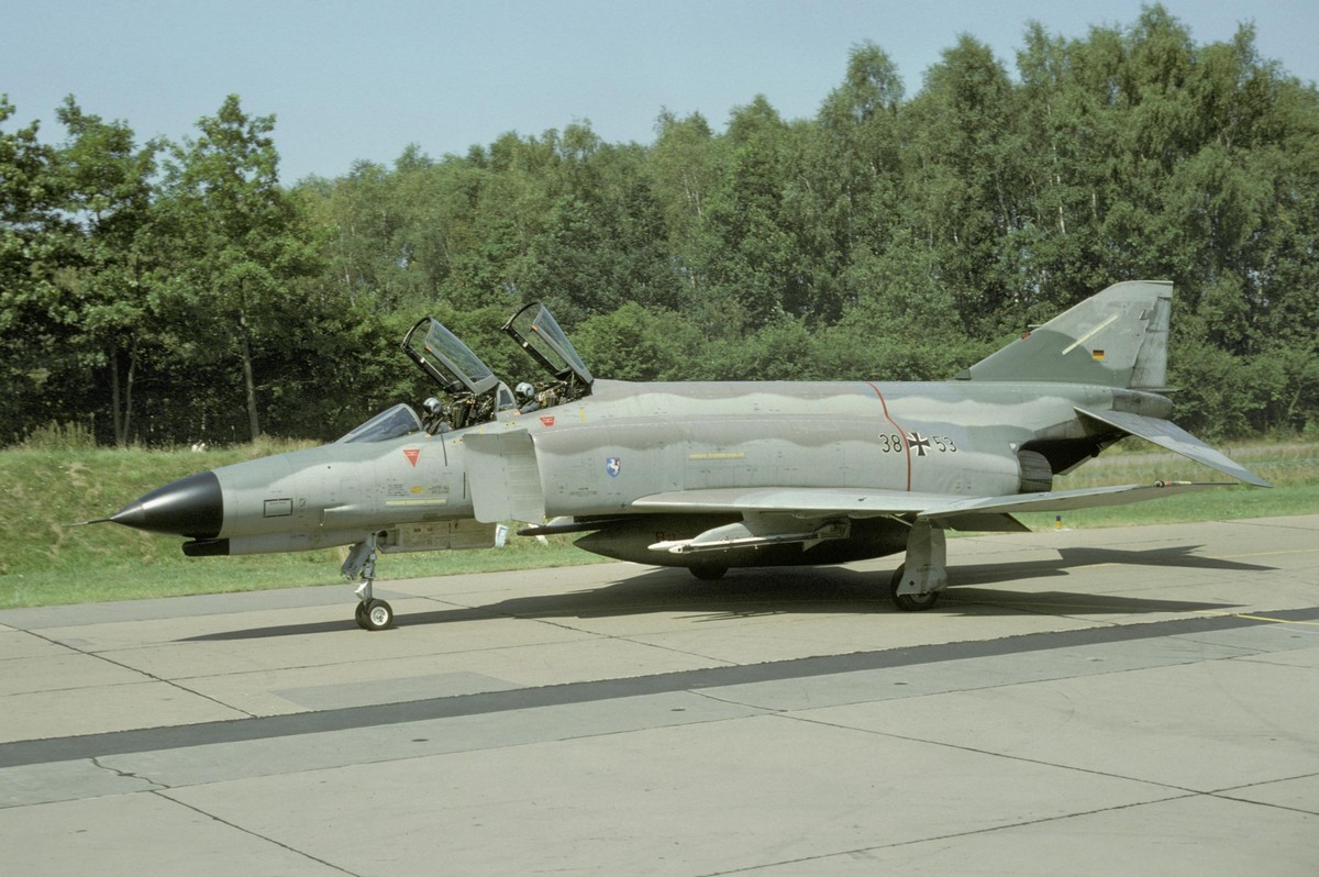 38_53_(02)_twenthe_08.1990_(archiv_zetsche).jpg