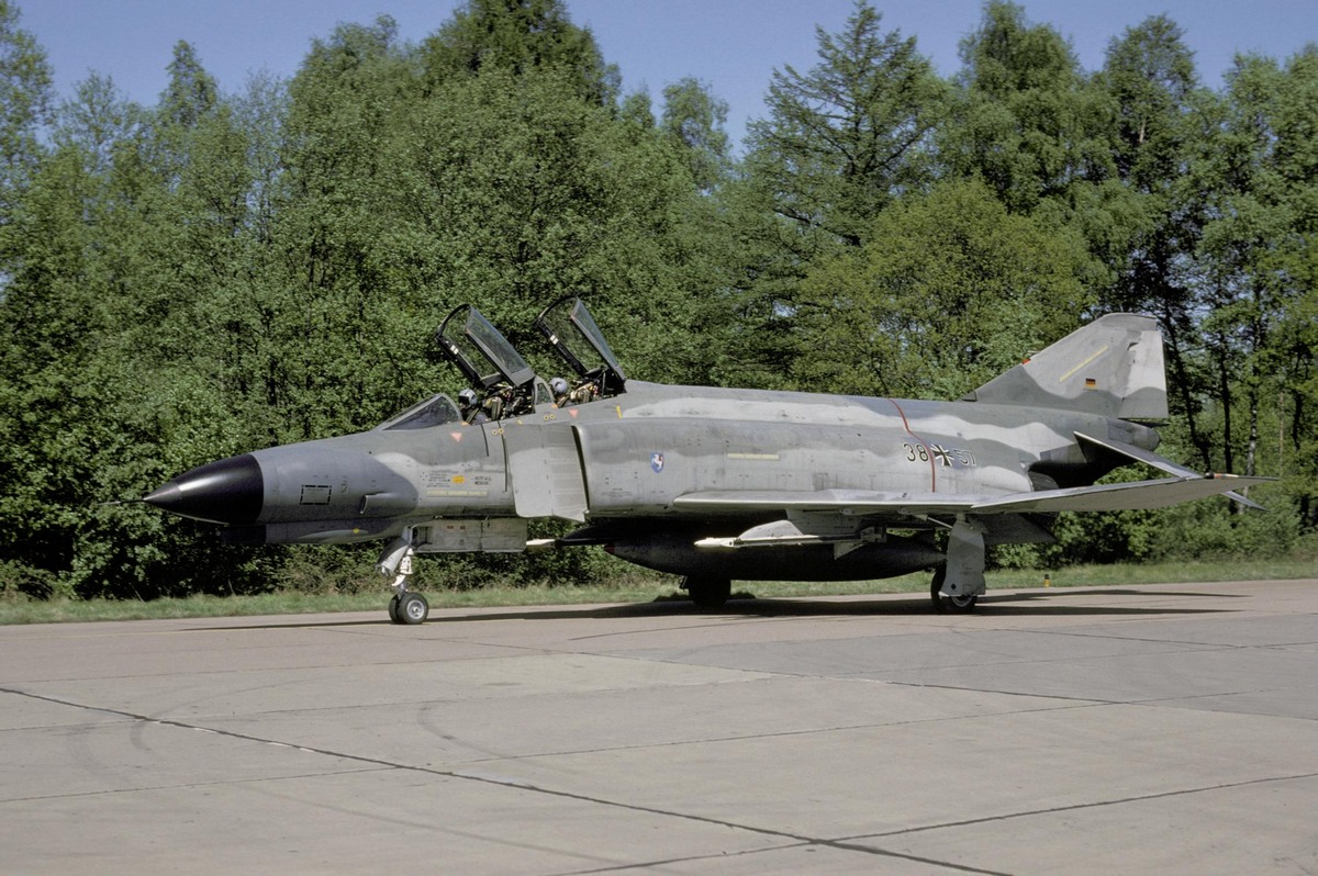 38_57_(03)_twenthe_05.1990_(archiv_zetsche).jpg