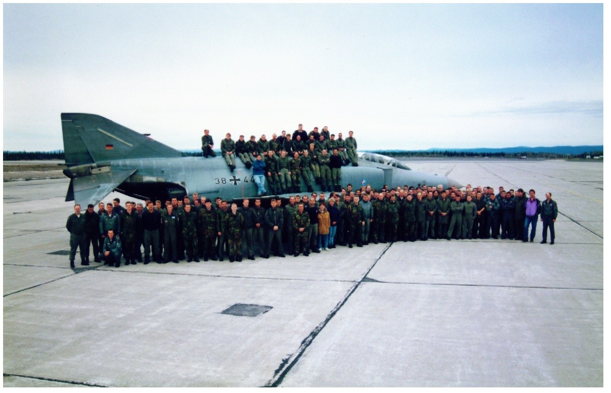 22_kommando_1998_(vorlaender).jpg