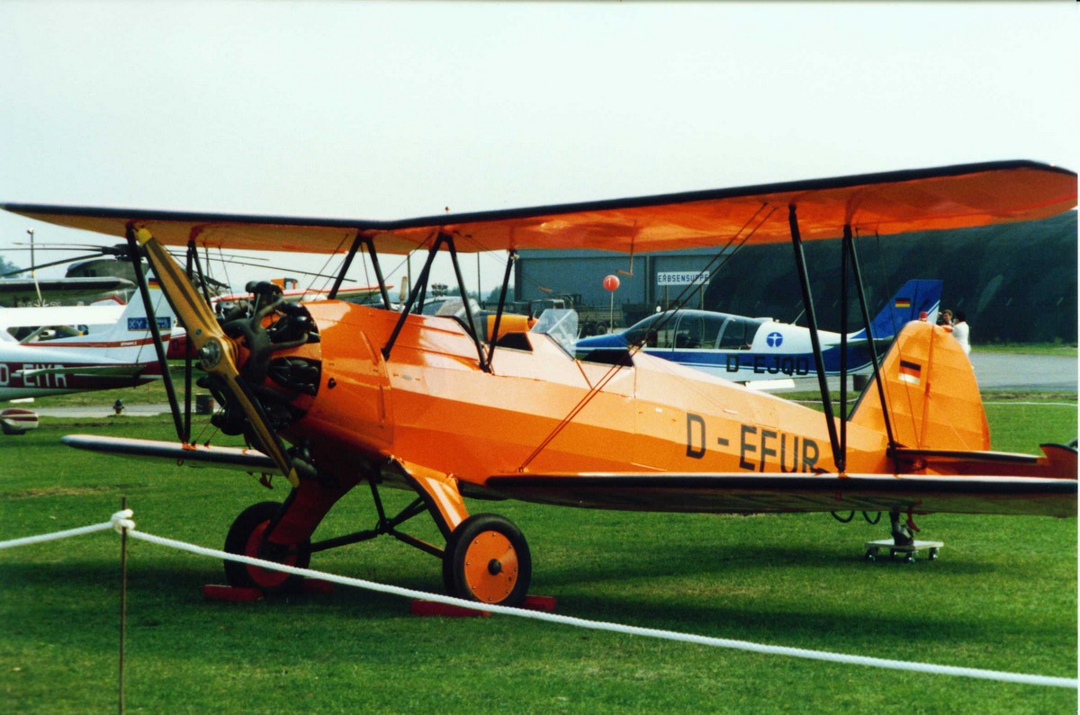 doppeldecker_(f2wall).jpg
