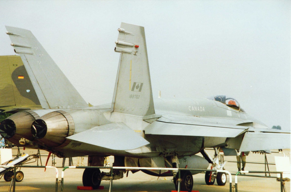 f-18_canada_(f2wall).jpg