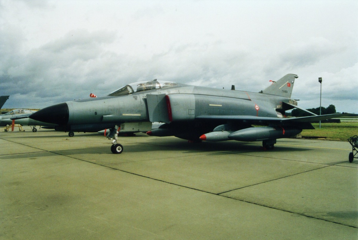 f4_tuerkei_(f305wall).jpg