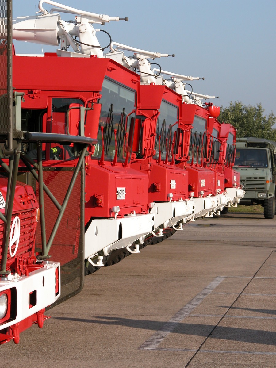 fahrzeuge_feuerwache_(wall)5571.jpg