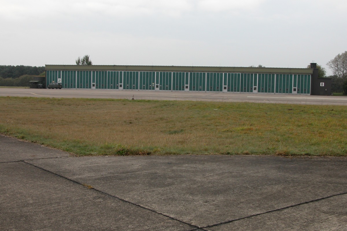 halle_8_(wall)_6268.jpg