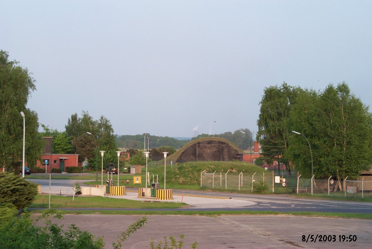 tankstelle_basis_2003_ohne_dach.jpg