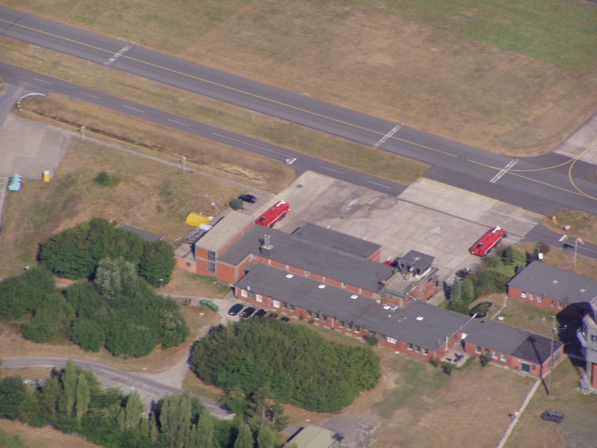 flugplatz_hopsten_august_2003_luftbild_05.jpg