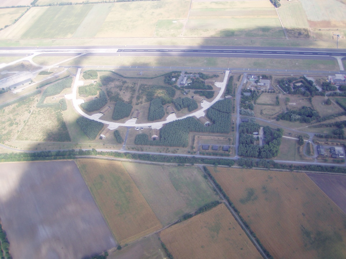 flugplatz_hopsten_august_2003_luftbild_24.jpg